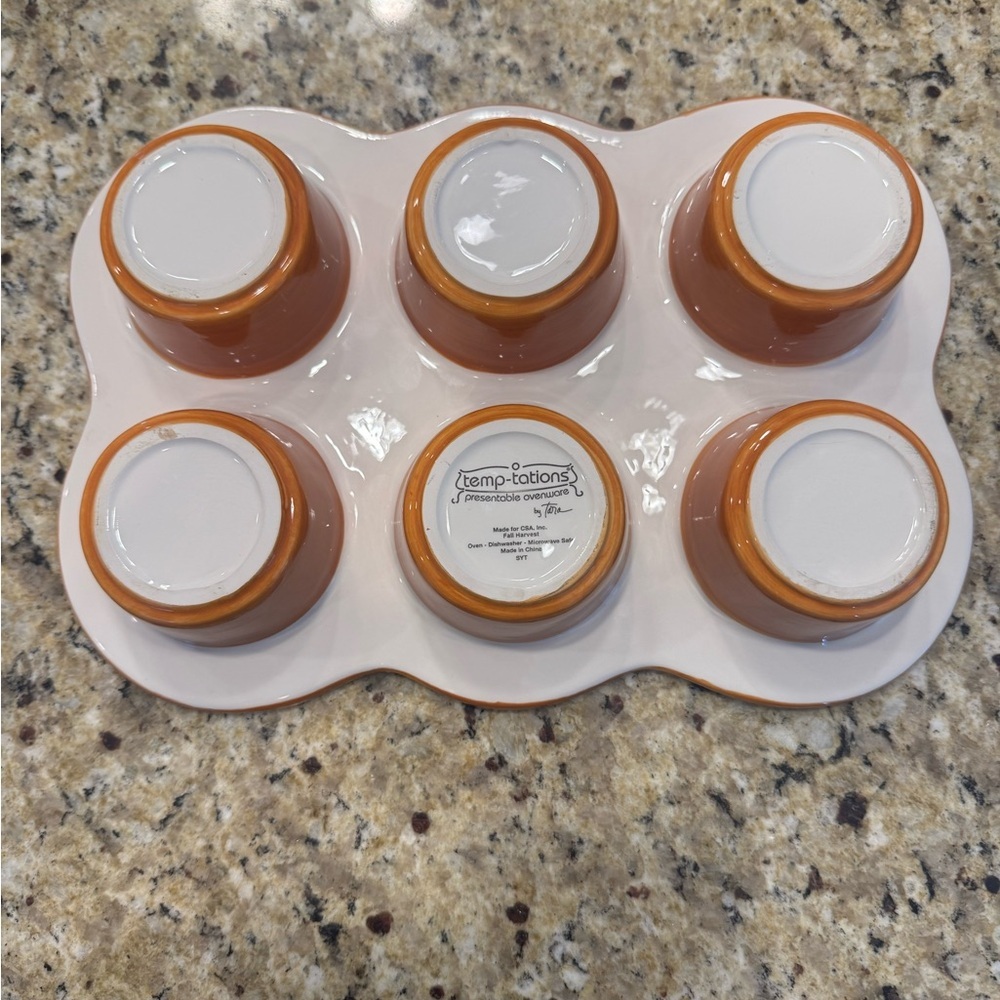 Temptations Fall stoneware Ceramic 6 muffin Tray with acorn Design Thanksgiving - Picture 2 of 2